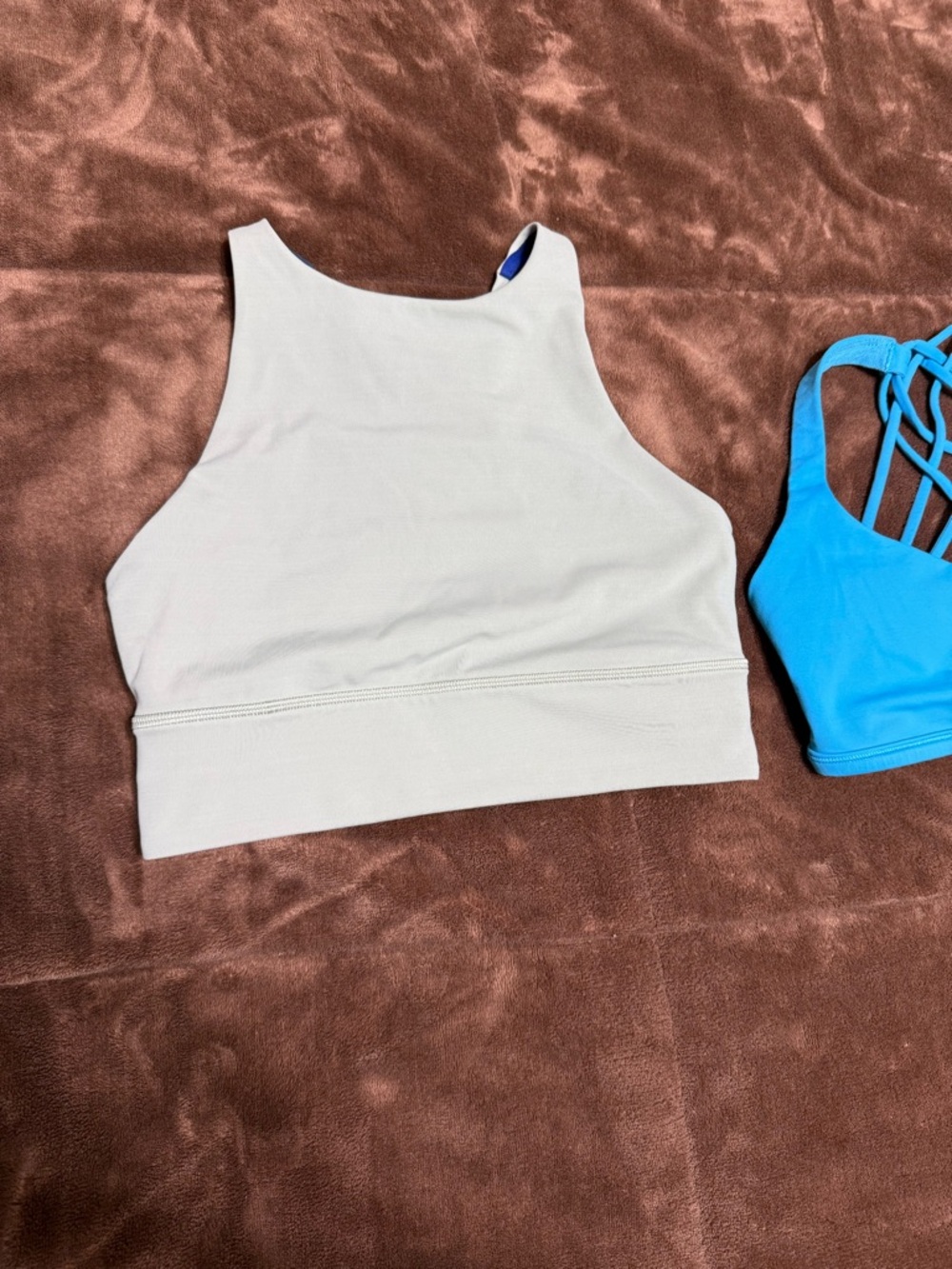 Woman’s size 6 Lululemon  High Neck Sports Bra